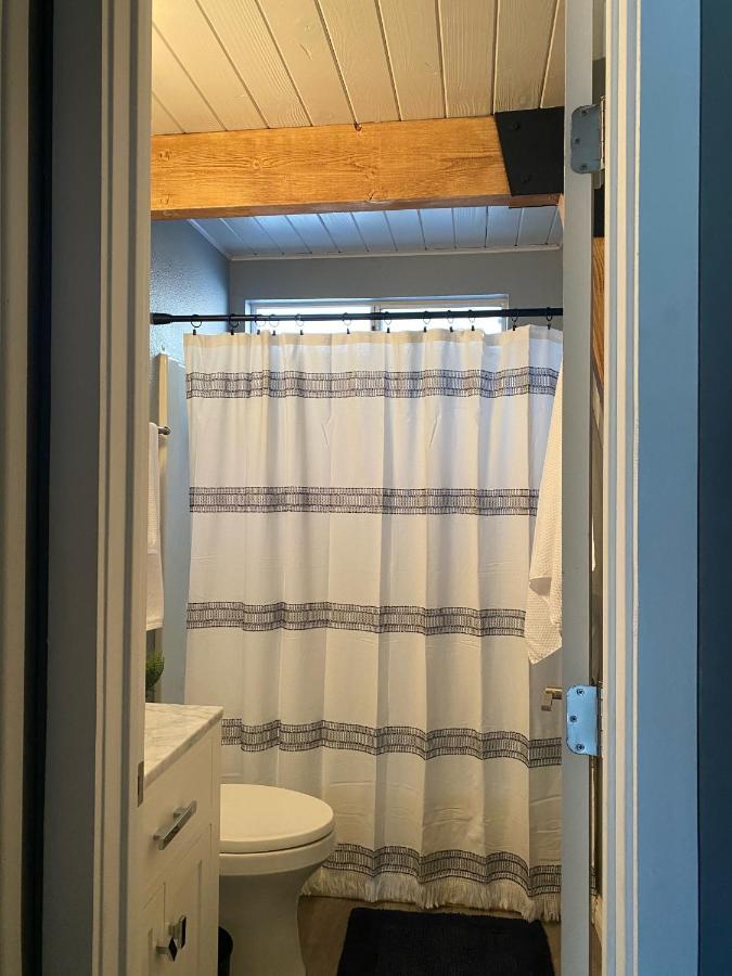 Maison Solange-Red Barn Farmhouse Style- Moonridge Big Bear City Εξωτερικό φωτογραφία